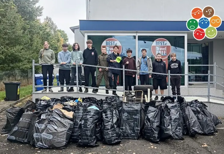 Ukliďme Česko slaví dnešní Mezinárodní den dobrovolníků