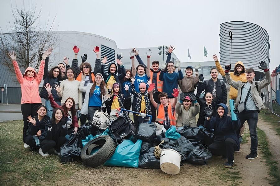 Den nevládních organizací vyzývá k akci: Zapojte se do jarního úklidu Česka