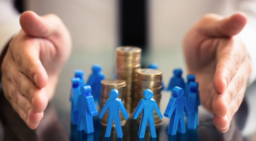 Den Crowdfundingu: staré mobily ze šuplíků mohou pomoci uklidit Česko